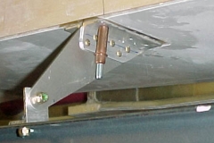 More work on the flap hinges. Photo shows the RH center hinge.