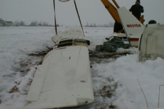 Demating Glasair I RG Wreckage for Transport