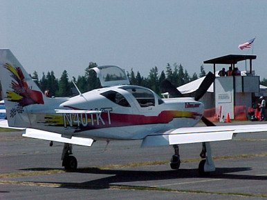 N401KT Glasair Super III Taxing Out