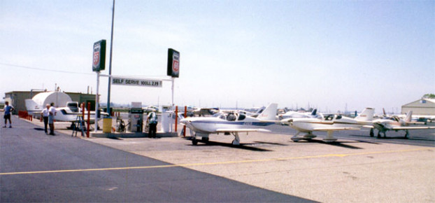 A Gaggle Of Glasair Gassing Up