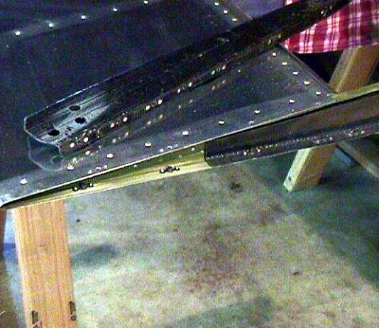 Carbon-fiber elevator rib reinforcement